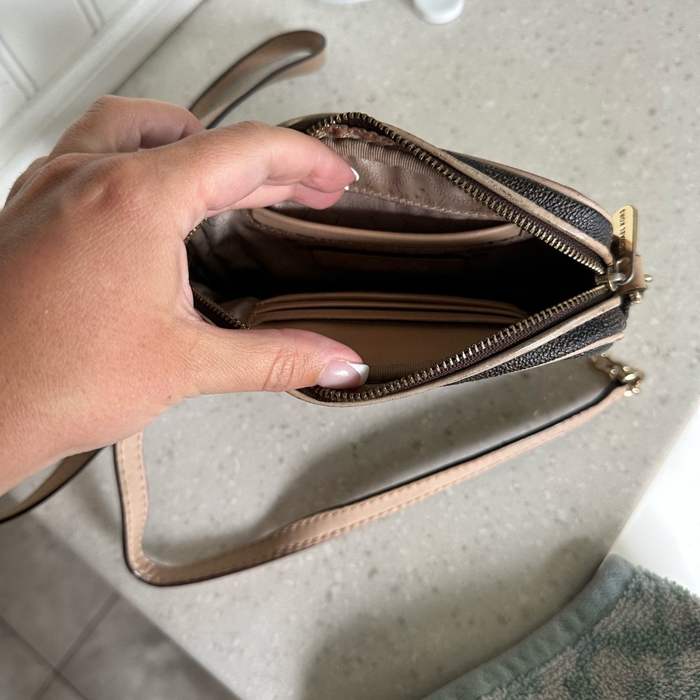 Michael Kors Crossbody